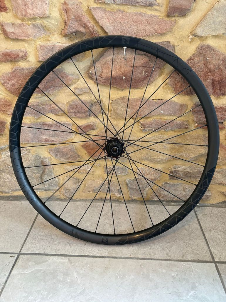 Used Reynolds Blacklabel XC 29 wheels 2024 bike — image 9 of 16