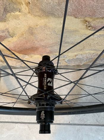 Used Reynolds Blacklabel XC 29 wheels 2024 bike — image 11 of 16