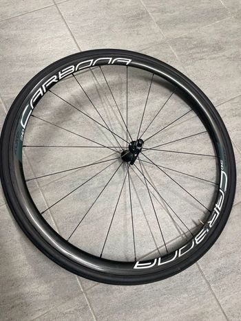 Used Tufo carbona 2020 bike — image 3 of 6