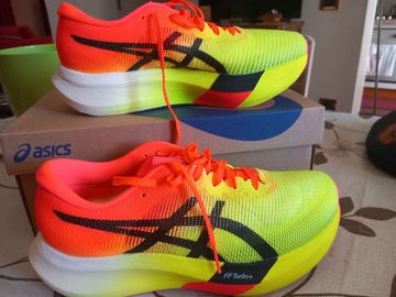 Asics metaspeed sky paris 2024 Running Shoes usato