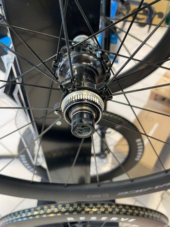 Used Shimano Dura-Ace C50 Wheelset bike — image 6 of 11