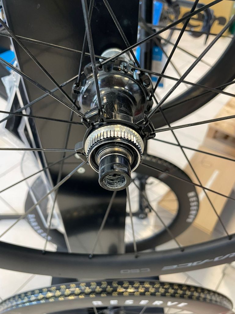 Used Shimano Dura-Ace C50 Wheelset bike — image 6 of 11