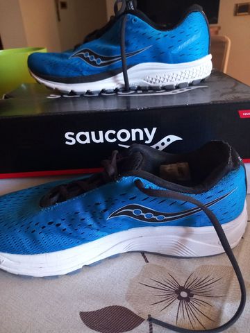 Saucony Jazz 20 Running Shoes usato