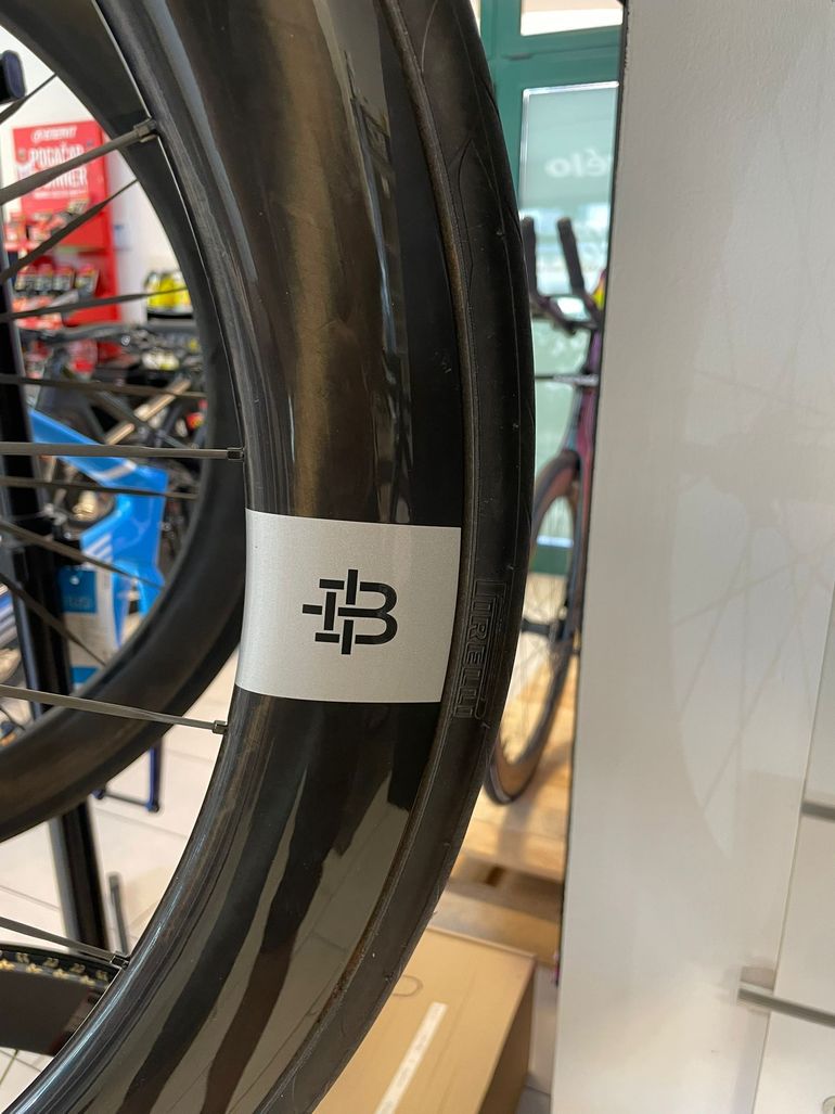 Used Black Inc 48|58 Wheelset bike — image 10 of 14
