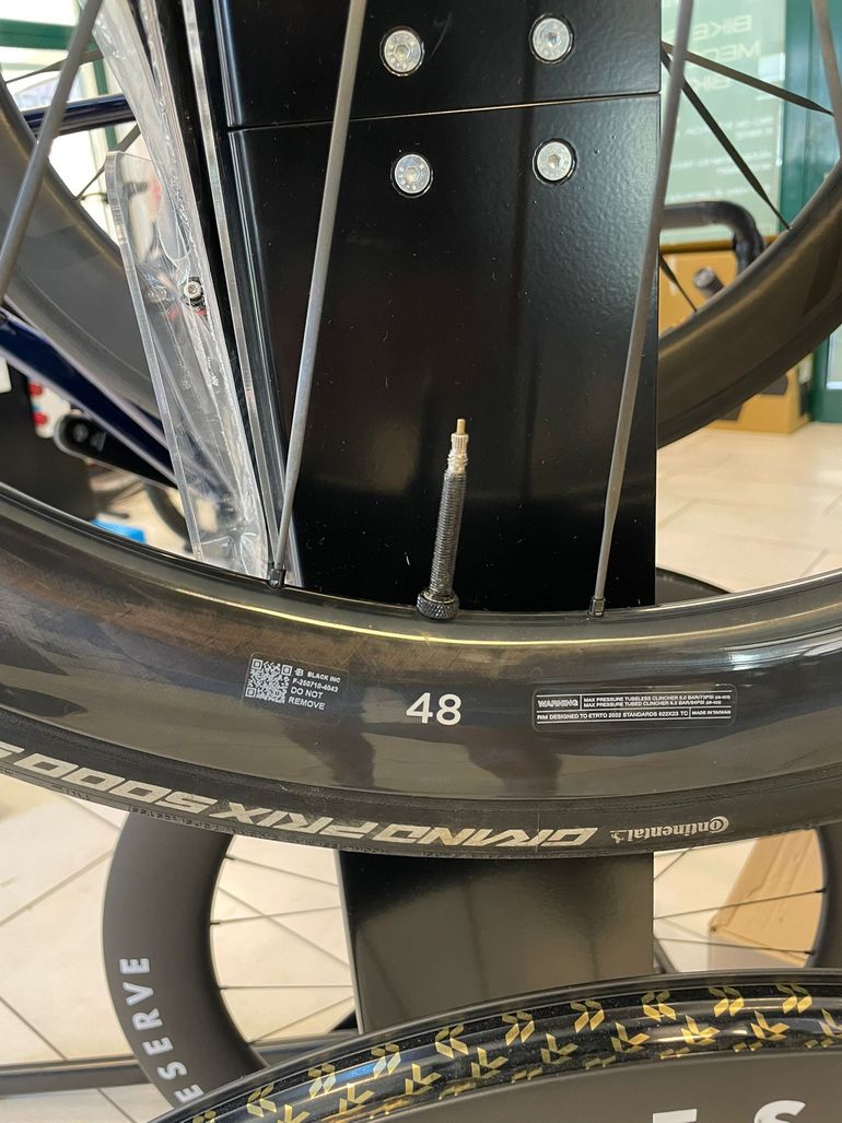 Used Black Inc 48|58 Wheelset bike — image 4 of 14