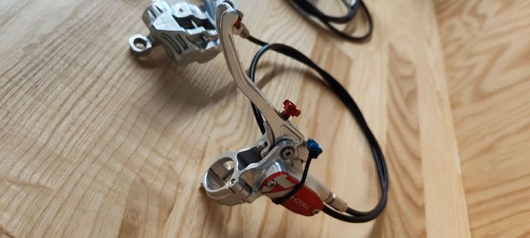 Used Hope Tech 4 E4 Brake Set 2023 bike — image 3 of 8