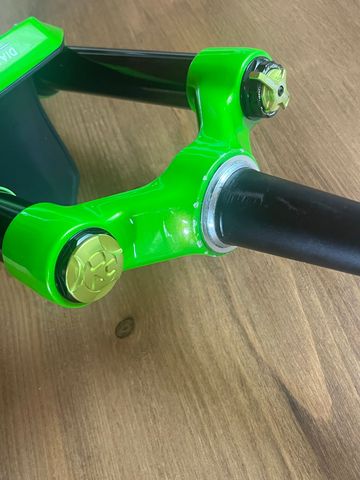 Used Dvo Diamond D35 Fork 2020 bike — image 7 of 7