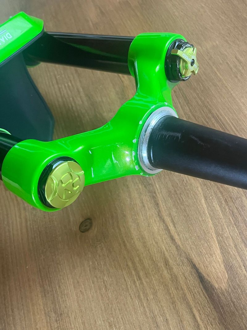 Used Dvo Diamond D35 Fork 2020 bike — image 7 of 7