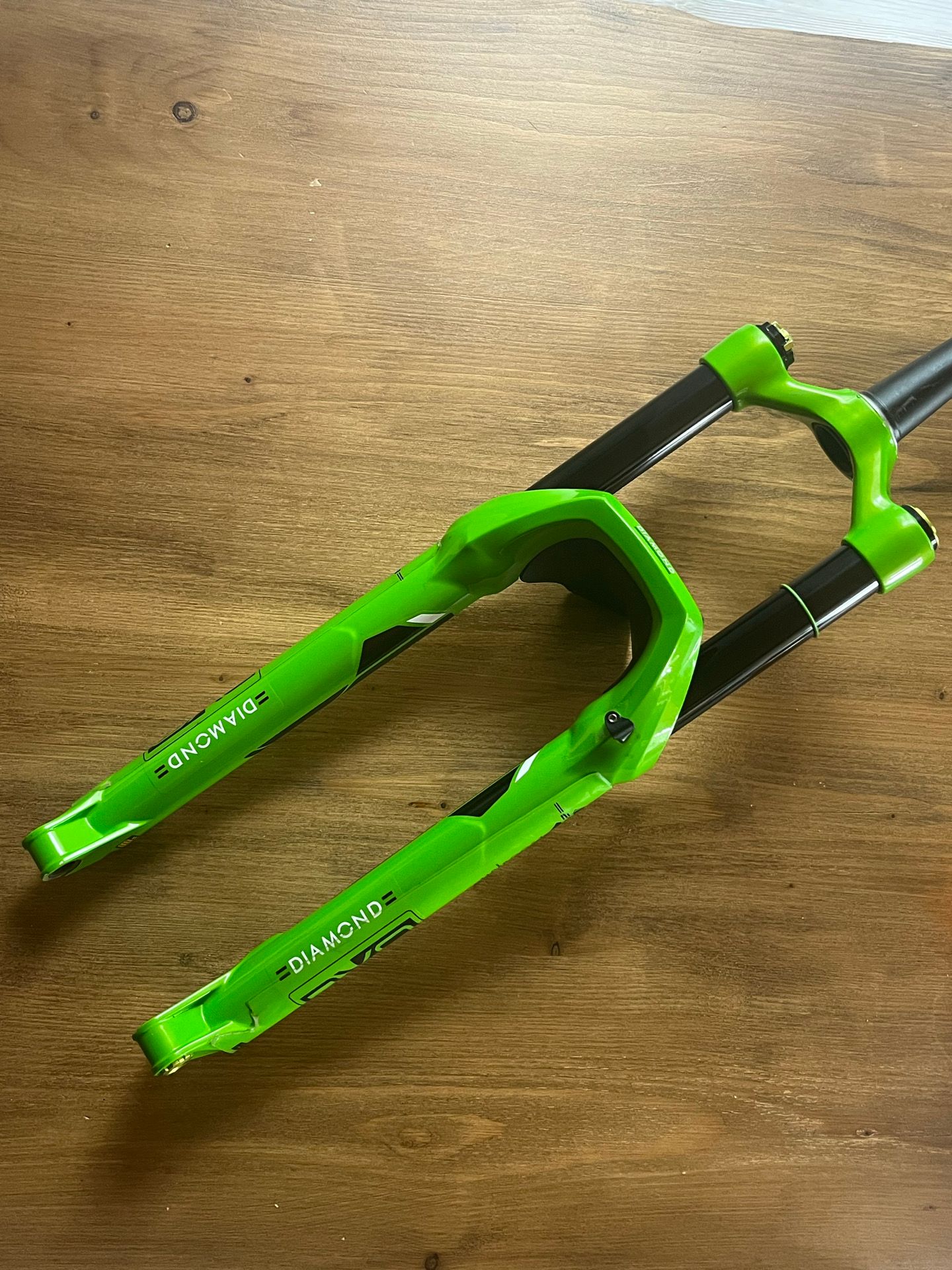 DVO Diamond サスペンションフォーク27.5(グリーン) Dvo Diamond D35 Fork | buycycle