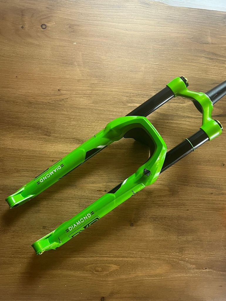 Used Dvo Diamond D35 Fork 2020 bike — image 1 of 7