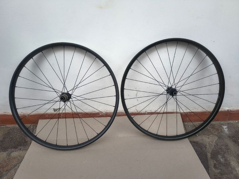 Used Reynolds 309/289 xc wheelset carbon 2024 bike — image 4 of 6