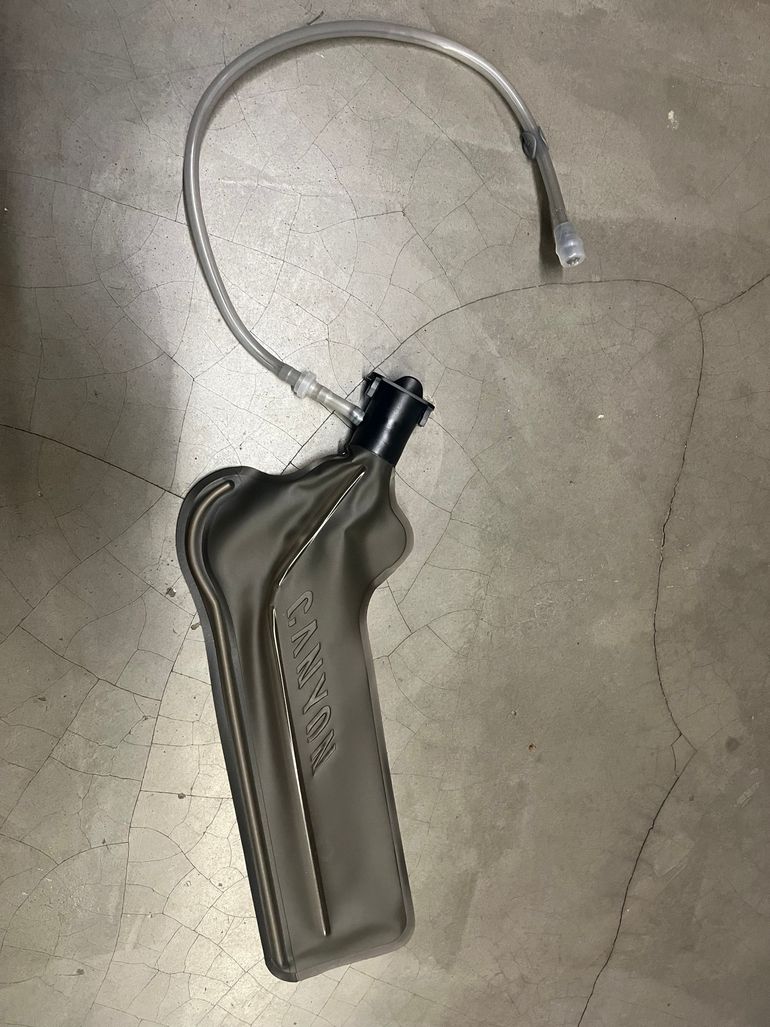 Used Canyon Speedmax H₂O Reservoir 2026 bike — image 1 of 5