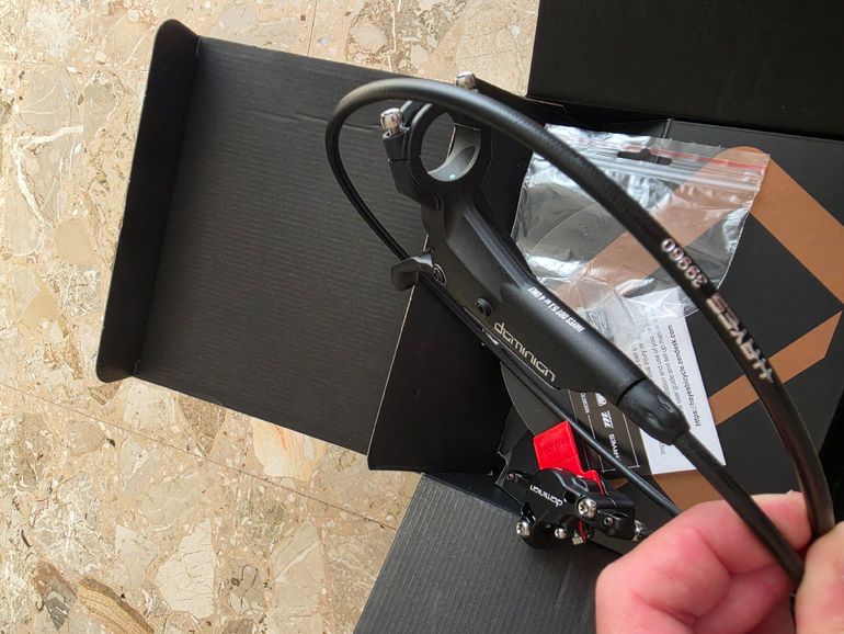 Used Hayes Dominion T2 bike — image 6 of 8