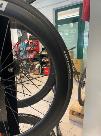 Used Dt Swiss ARC 1100 Wheelset with DT 180 Hub bike — image 4 of 19