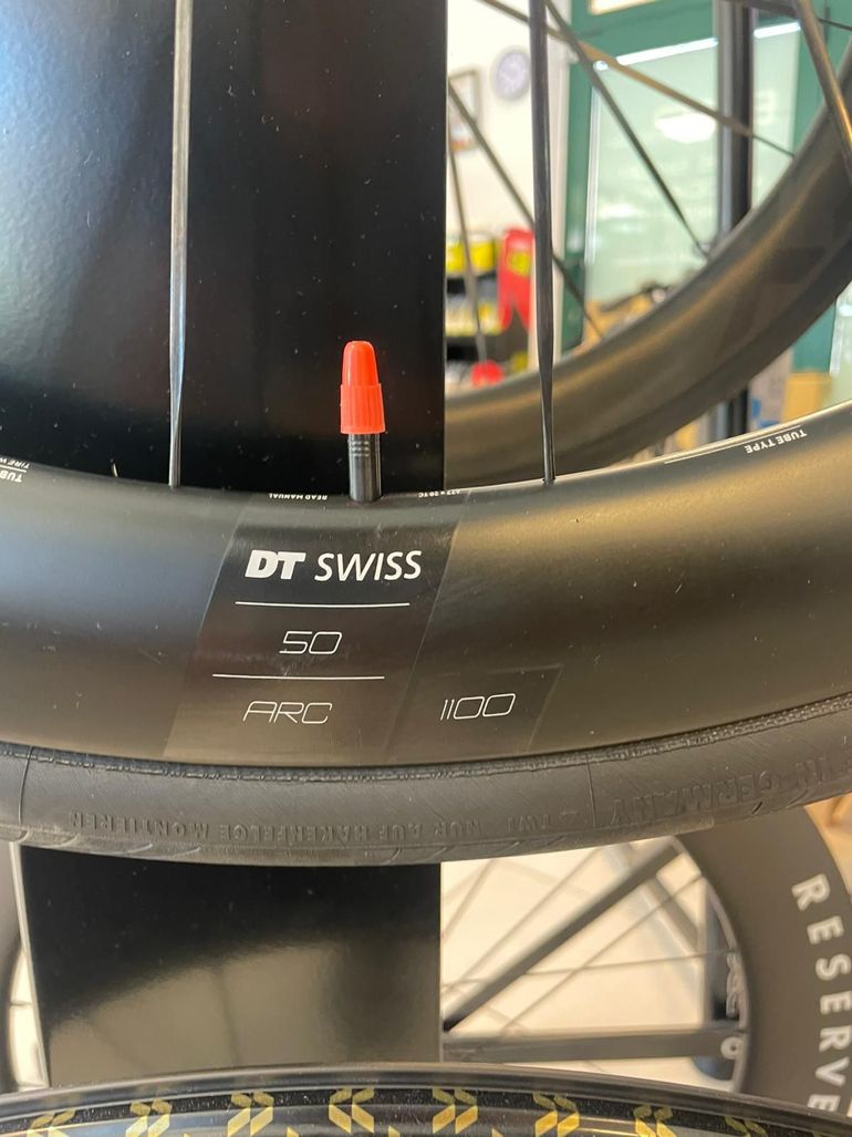 Used Dt Swiss ARC 1100 Wheelset with DT 180 Hub bike — image 5 of 19
