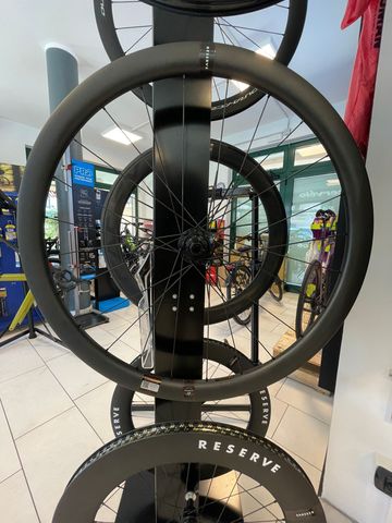Käytetty Reserve 34/37 Wheelset bike — kuva 1 / 20