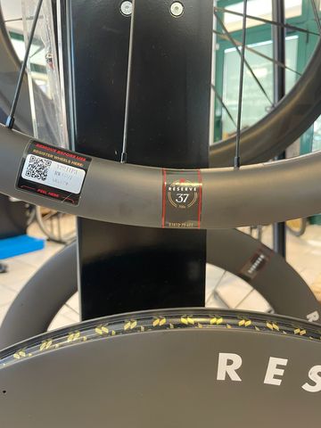 Käytetty Reserve 34/37 Wheelset bike — kuva 4 / 20