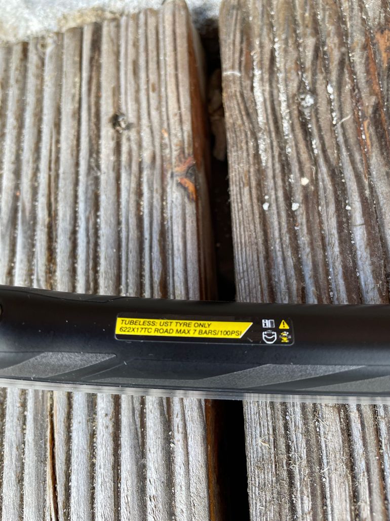 Used Mavic Ksyrium Elite UST Wheelset 2021 bike — image 4 of 8