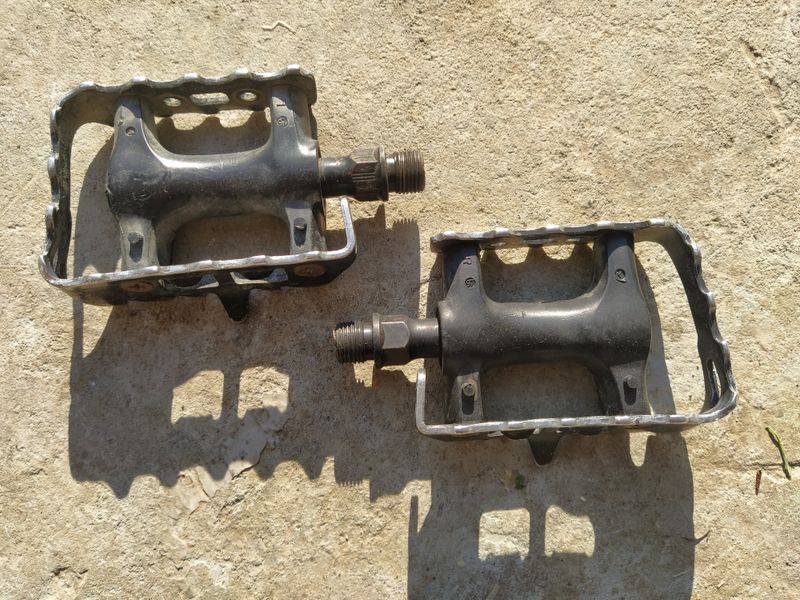 Used other paire de pedales Drivetrain & Pedals