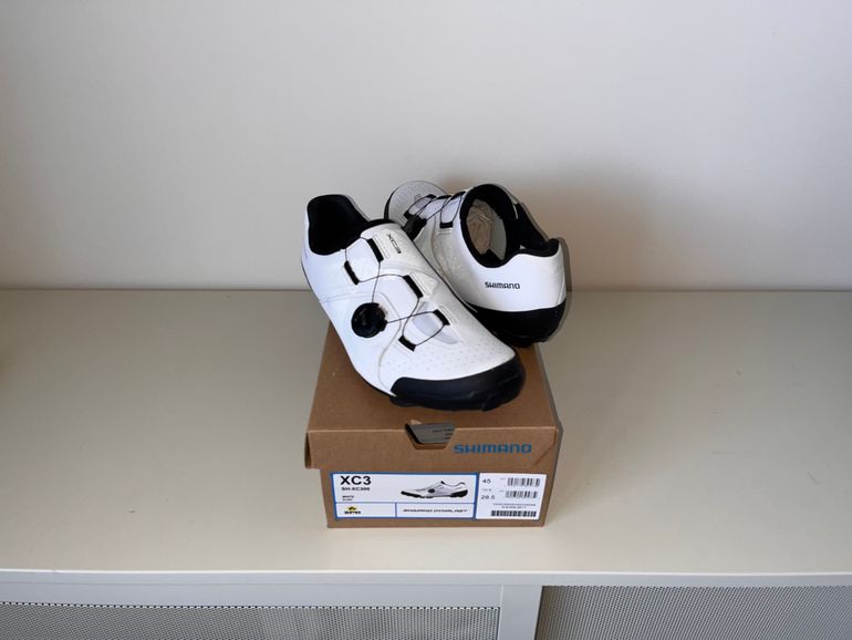 Used Shimano SH-XC300 MTB Shoes 2025 bike — image 1 of 4