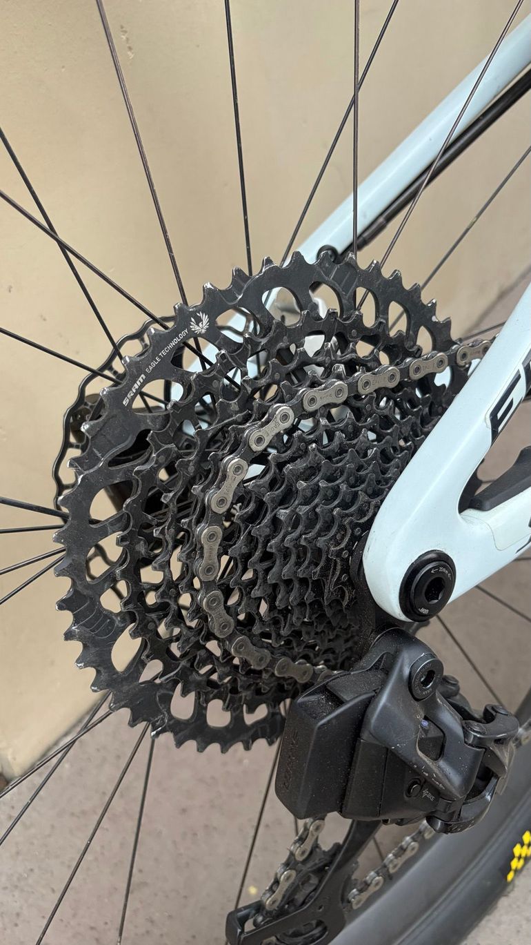 Used Sram XX1 Eagle AXS Derailleur bike — image 3 of 7
