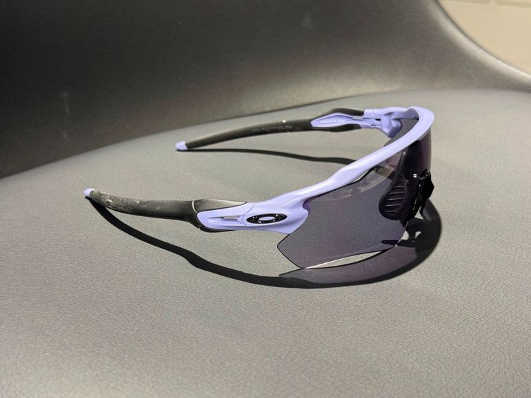 Used Oakley Radar EV Path Prizm Road Glasses bike — image 2 of 2
