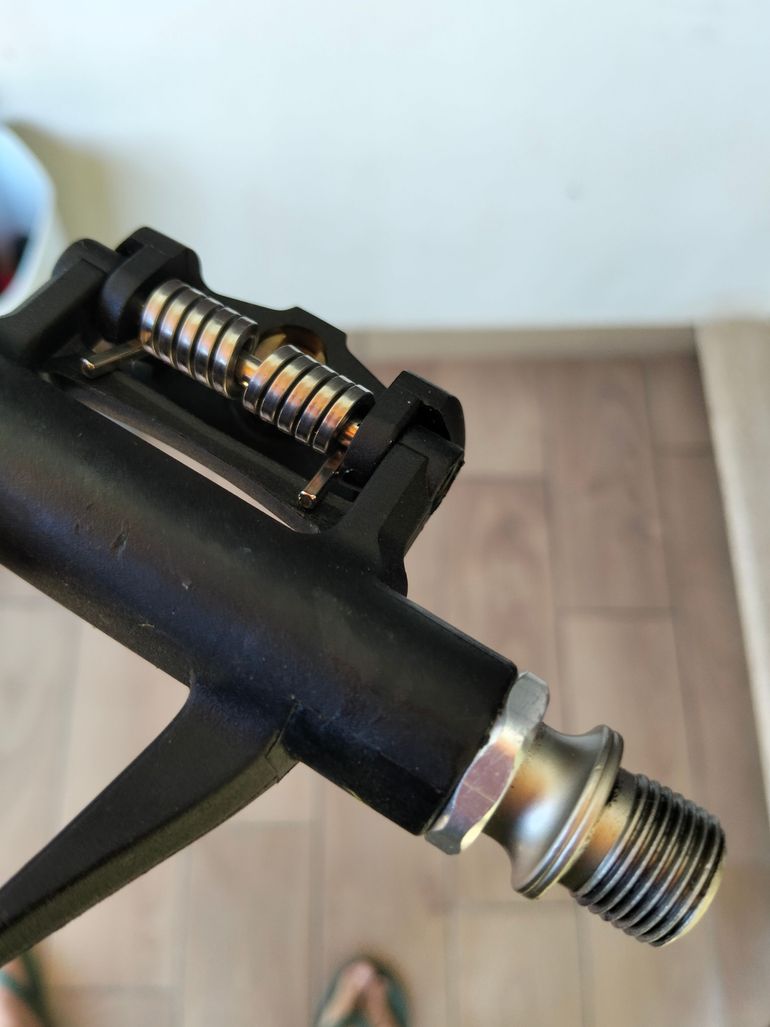 Used eslnf 599 bike — image 5 of 5