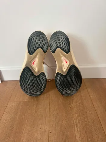 Used Nike Zoom Fly 5 Eliud Kipchoge 2023 bike — image 5 of 10