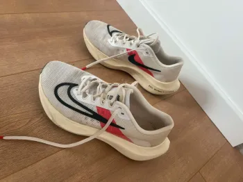 Used Nike Zoom Fly 5 Eliud Kipchoge 2023 bike — image 3 of 10