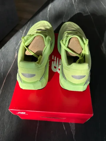 Used New Balance FuelCell Rebel v5 bike — image 5 of 7