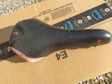 Tweedehands Specialized selle speclaized vintage Saddles & Seatposts