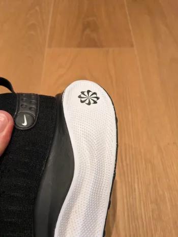 Used Nike Infinity Run bike — image 4 of 9
