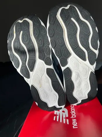 Used New Balance Fresh Foam X 860v15 bike — image 3 of 6