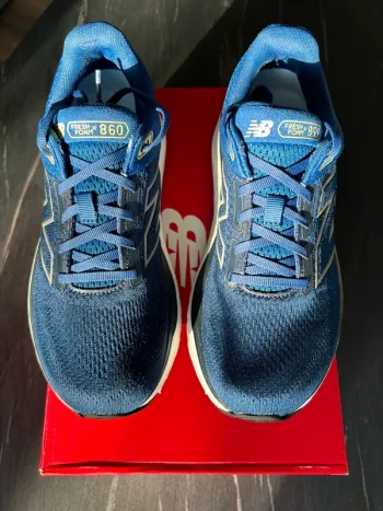 Used New Balance Fresh Foam X 860v15 bike — image 4 of 6