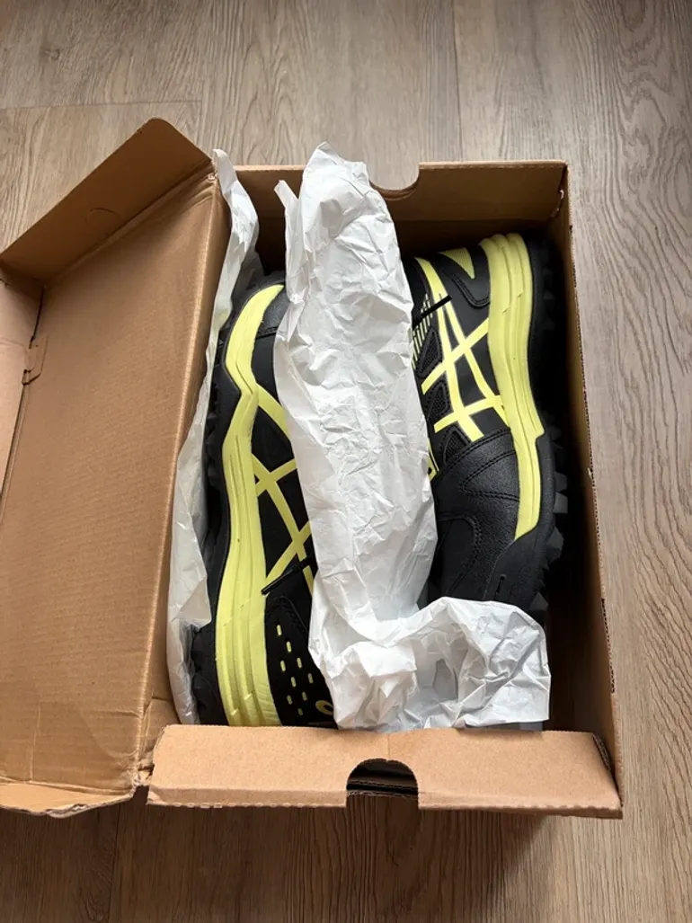 Used Asics sportschoenen bike — image 1 of 10
