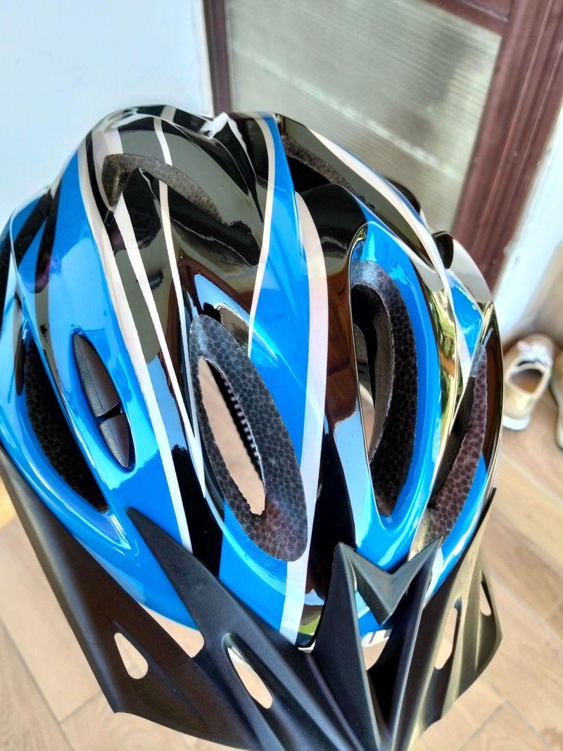 A2B Casco bici Cycling Accessories usato