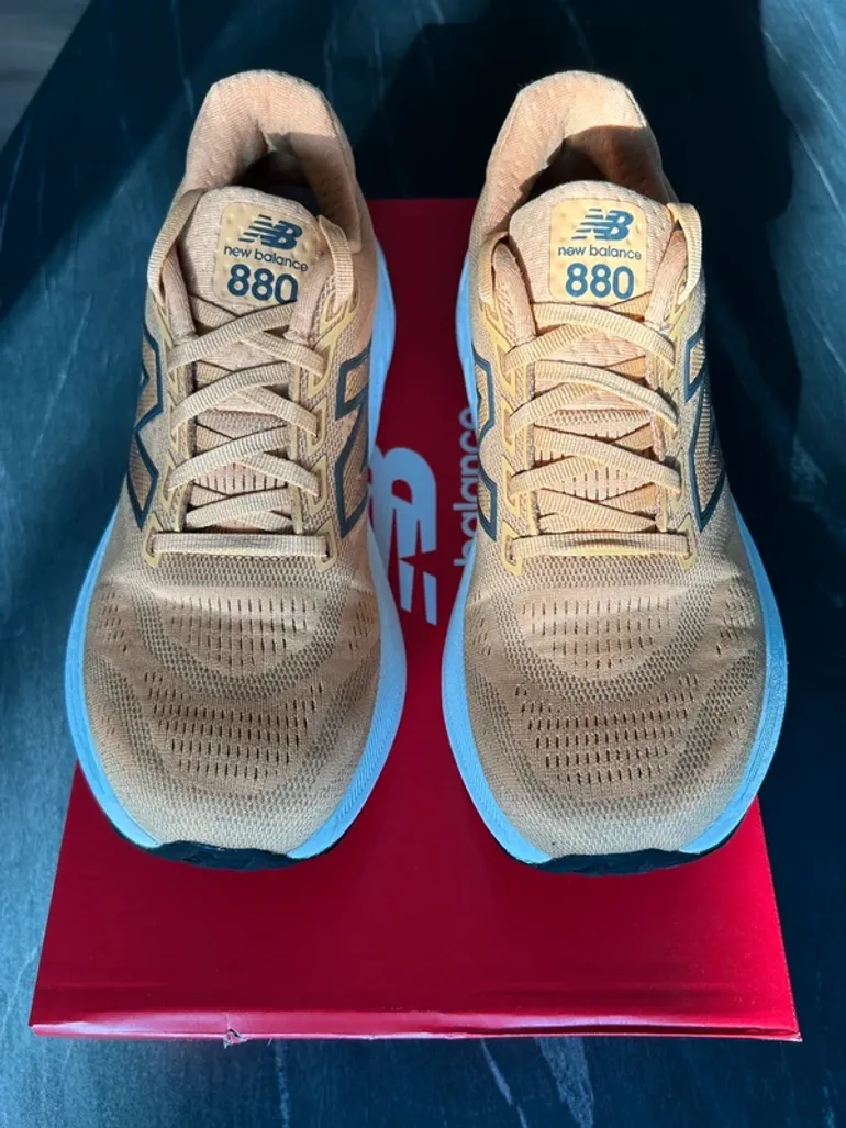 Used New Balance Fresh Foam X 880v15 bike — image 4 of 6