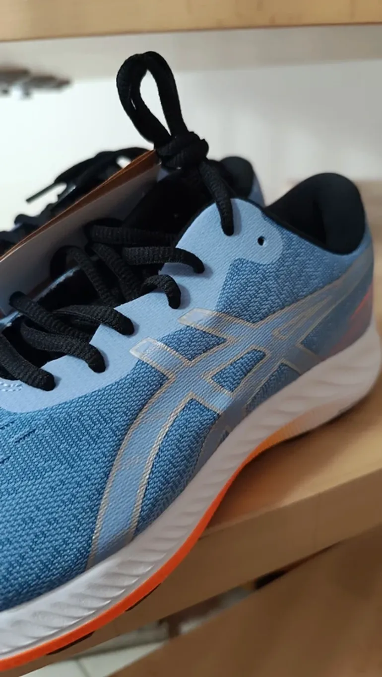 Used Bianchi ASICS Running Uomo 44 bike — image 2 of 7
