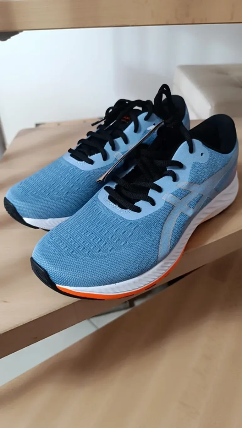 Used Bianchi ASICS Running Uomo 44 bike — image 1 of 7