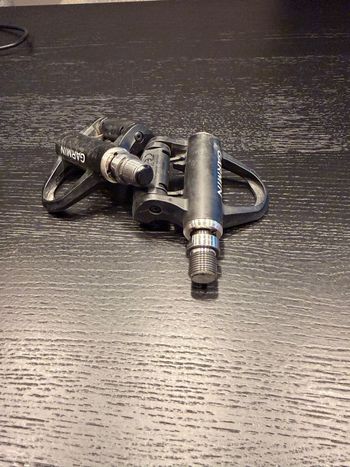 Used Garmin Rally RS100 Power Meter Pedals bike — image 4 of 5