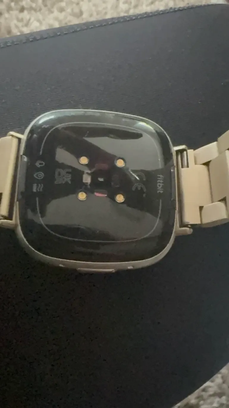 Used Fitbit Versa 4 bike — image 9 of 9