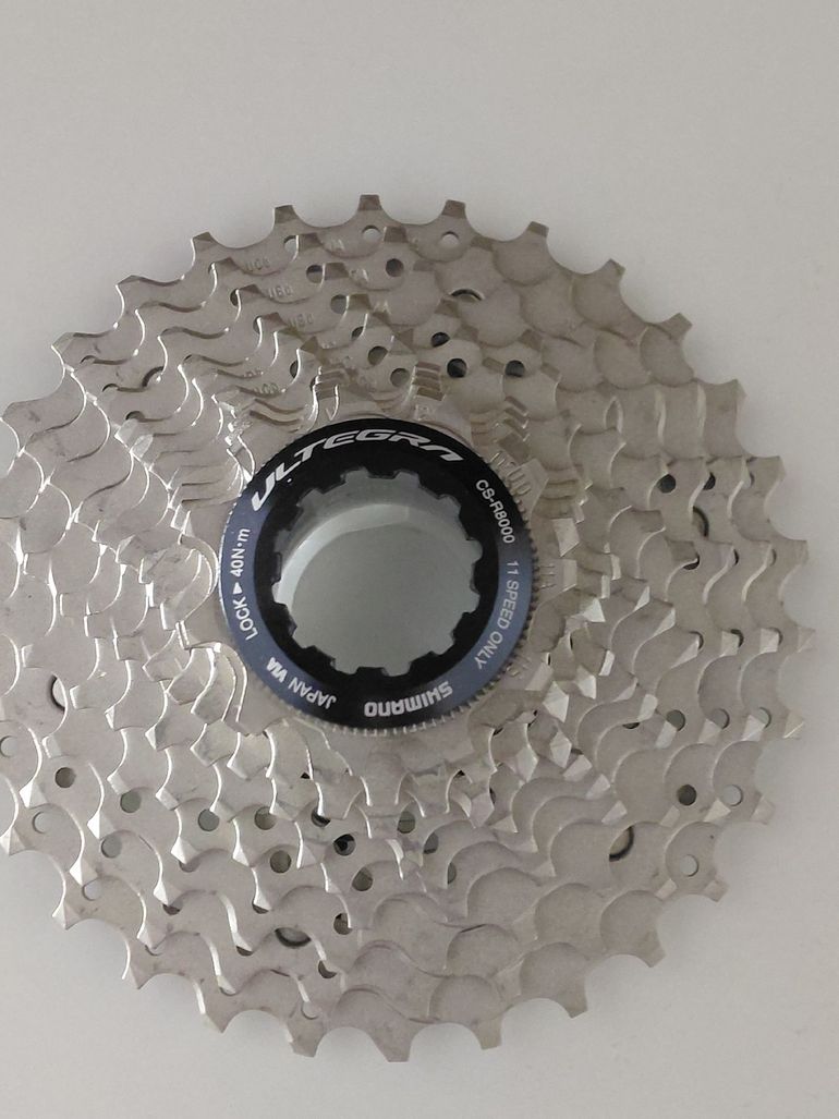 Used Shimano R8000 bike — image 1 of 4