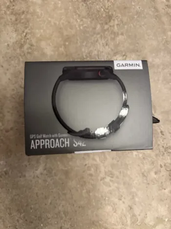 Used Garmin Approach S42 bike — image 4 of 7