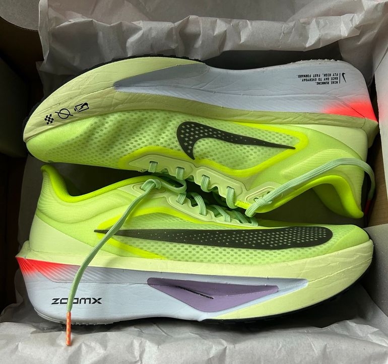 Used Nike Zoom Fly 6 bike — image 1 of 8