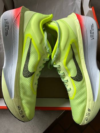 Used Nike Zoom Fly 6 bike — image 4 of 8