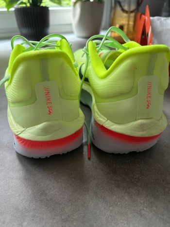 Used Nike Zoom Fly 6 bike — image 6 of 8