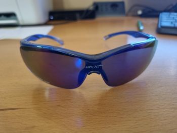 Used SH+ Occhiali sportivi con tre lenti e supporto per lenti da vista 2025 bike — image 2 of 6