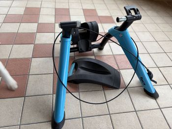 Used Tacx Boost T2500 Bike Trainer + Front Riser + Handlebar Shifter [QR Skewer Included] 2022 bike — image 4 of 16