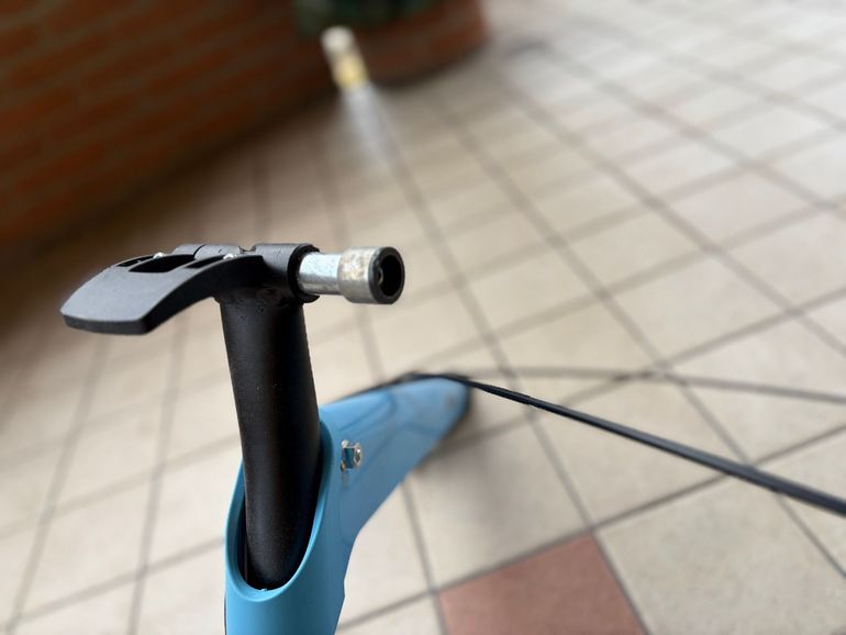 Used Tacx Boost T2500 Bike Trainer + Front Riser + Handlebar Shifter [QR Skewer Included] 2022 bike — image 11 of 16