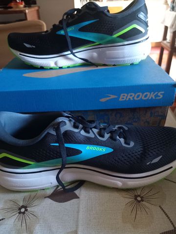 Used Brooks ghost 15 bike — image 2 of 6